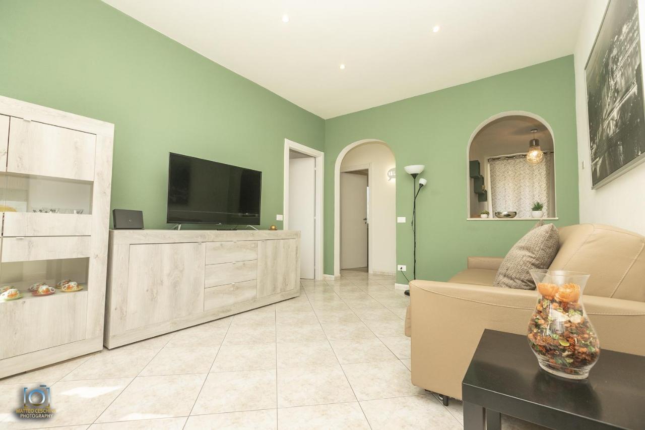 Homes In Genoa - Young Apartment ภายนอก รูปภาพ